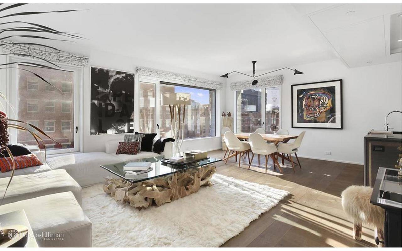 This oversized 1, 427 square foot two bedroom, two and a half bath corner residence offers the highly sought after South and West exposures with incredible views of the Meatpacking ...