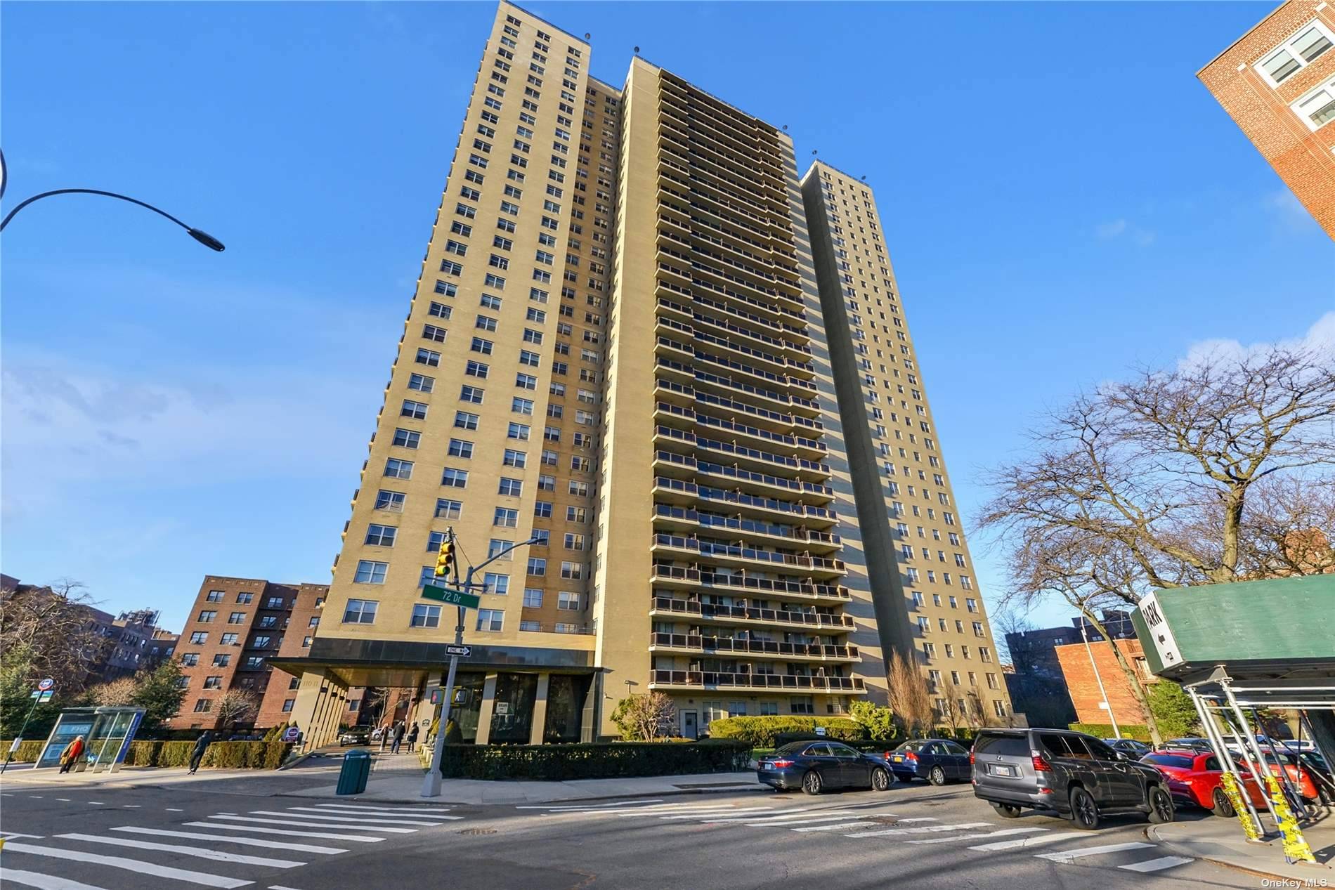 Experience the prestige of Kennedy House, a distinguished luxury landmark in Queens !