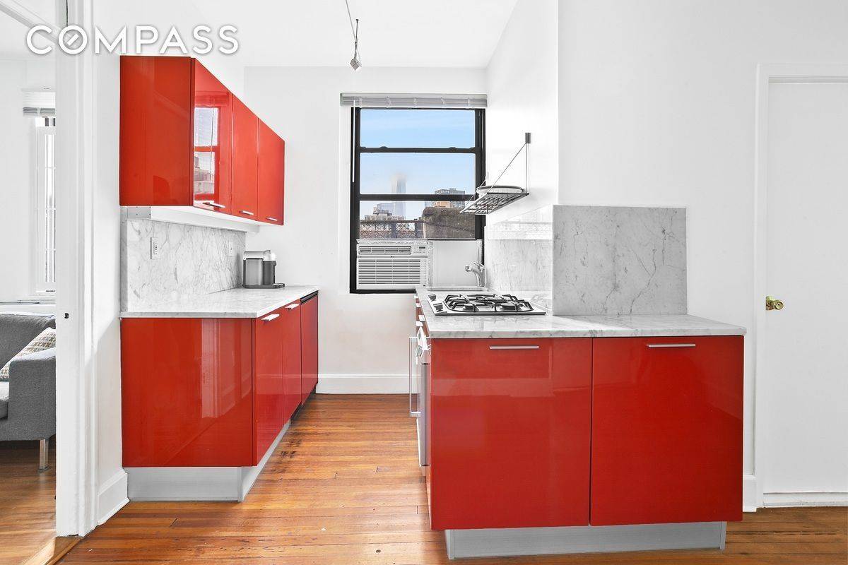 Welcome to apartment 6C at 149 Sullivan Street, one of the most desirable blocks in Soho.