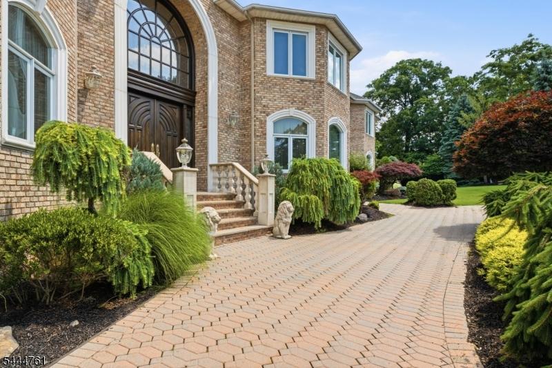 Front of Home (6 of 9)