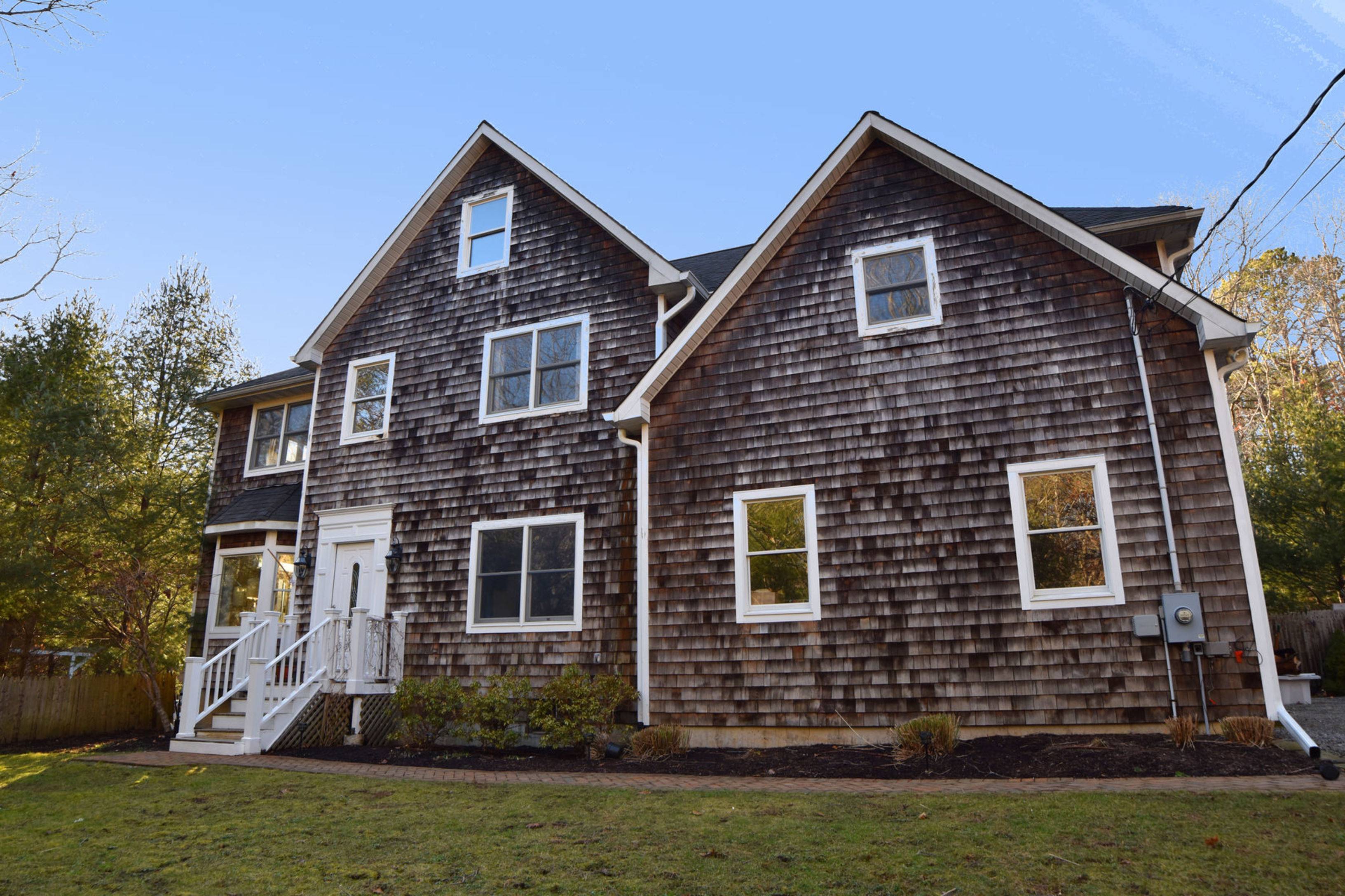 Ideal Location Midway to Southampton, Sag Harbor or Water Mill