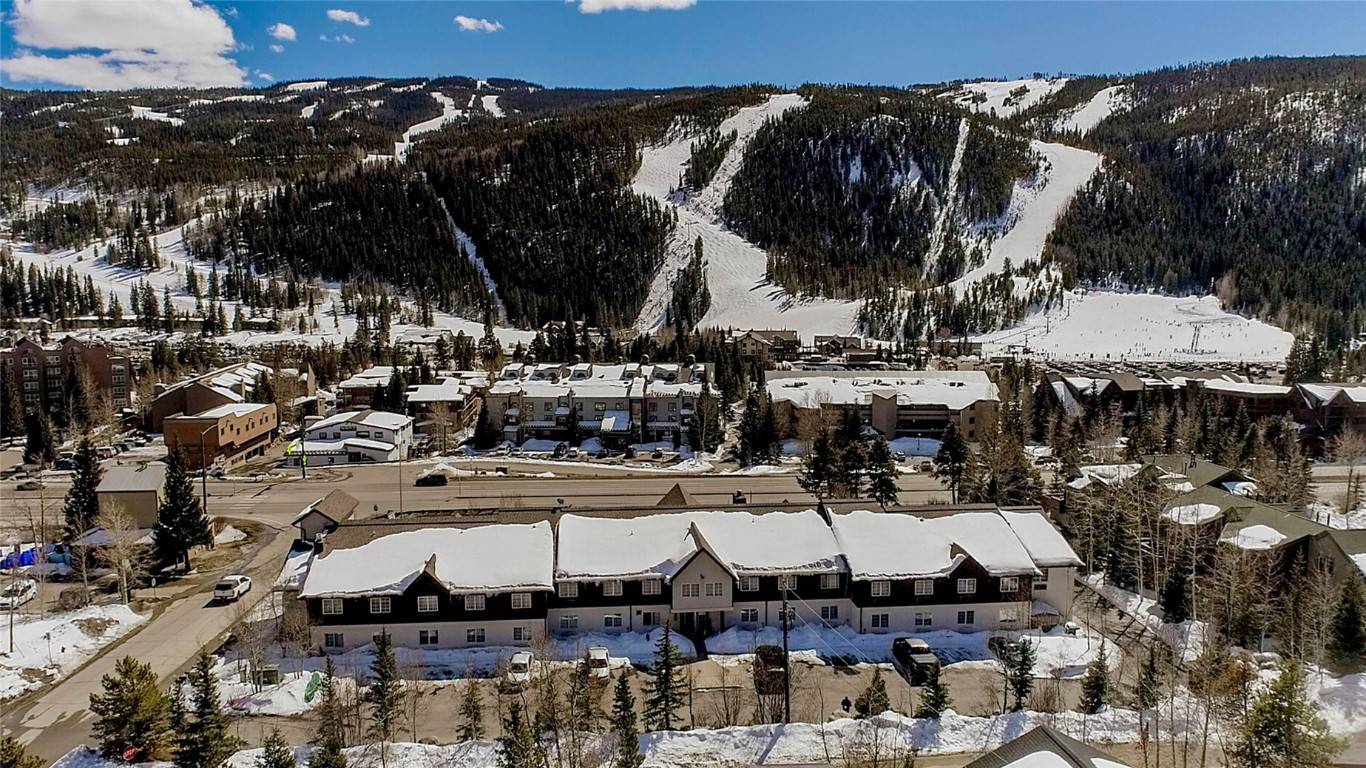Welcome to your opportunity to own and operate a charming hotel nestled in the heart of Keystone, Colorado.