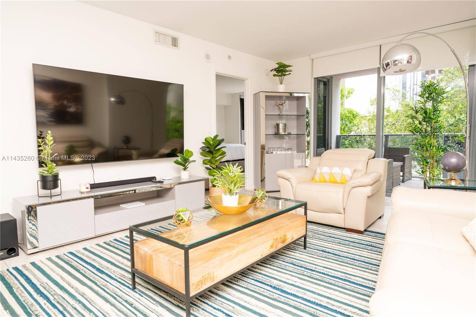 Available Now Beautifully Furnished 2 Bed Den My Brickell Condo !