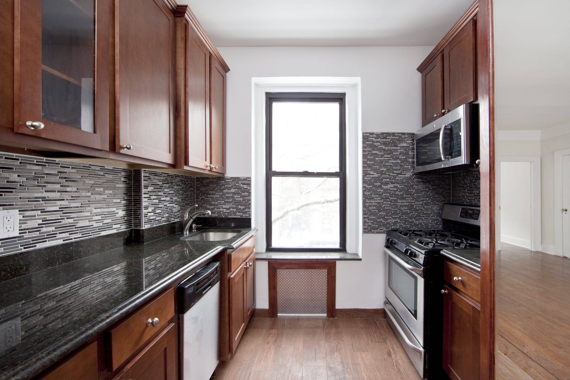 Newly renovated TWO bedroom in a no fee rental building !