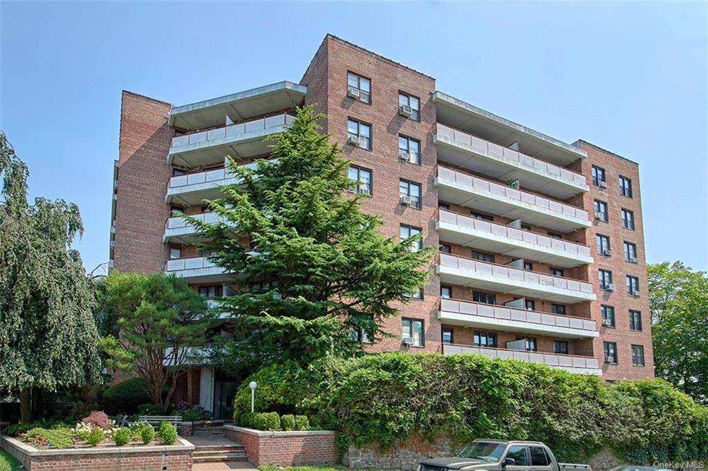 Premier building in one of Port Chester's best locations for commuters and entertainment !