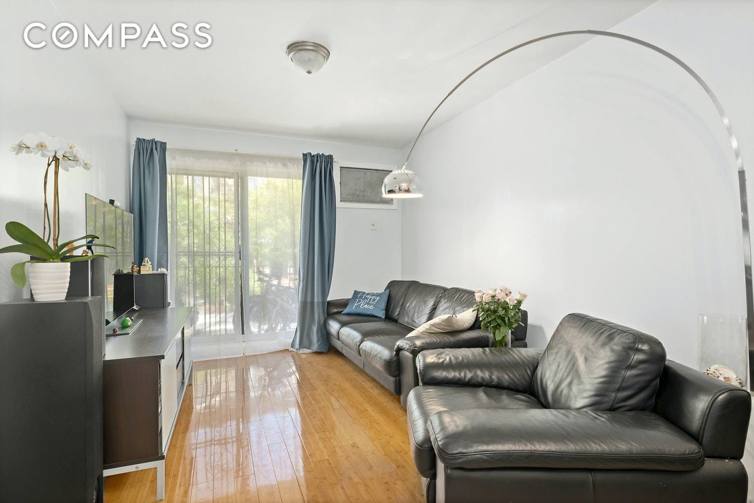 Investors and savvy end users this is the property you ve been waiting to hit the market !