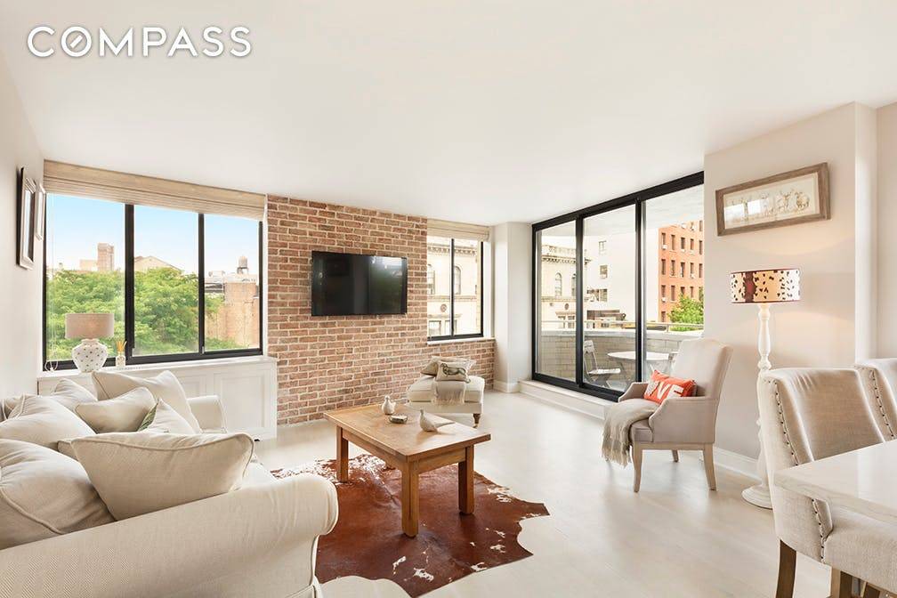 Located on one of the most desirable West Village blocks, this renovated, corner one bedroom is not to be missed.