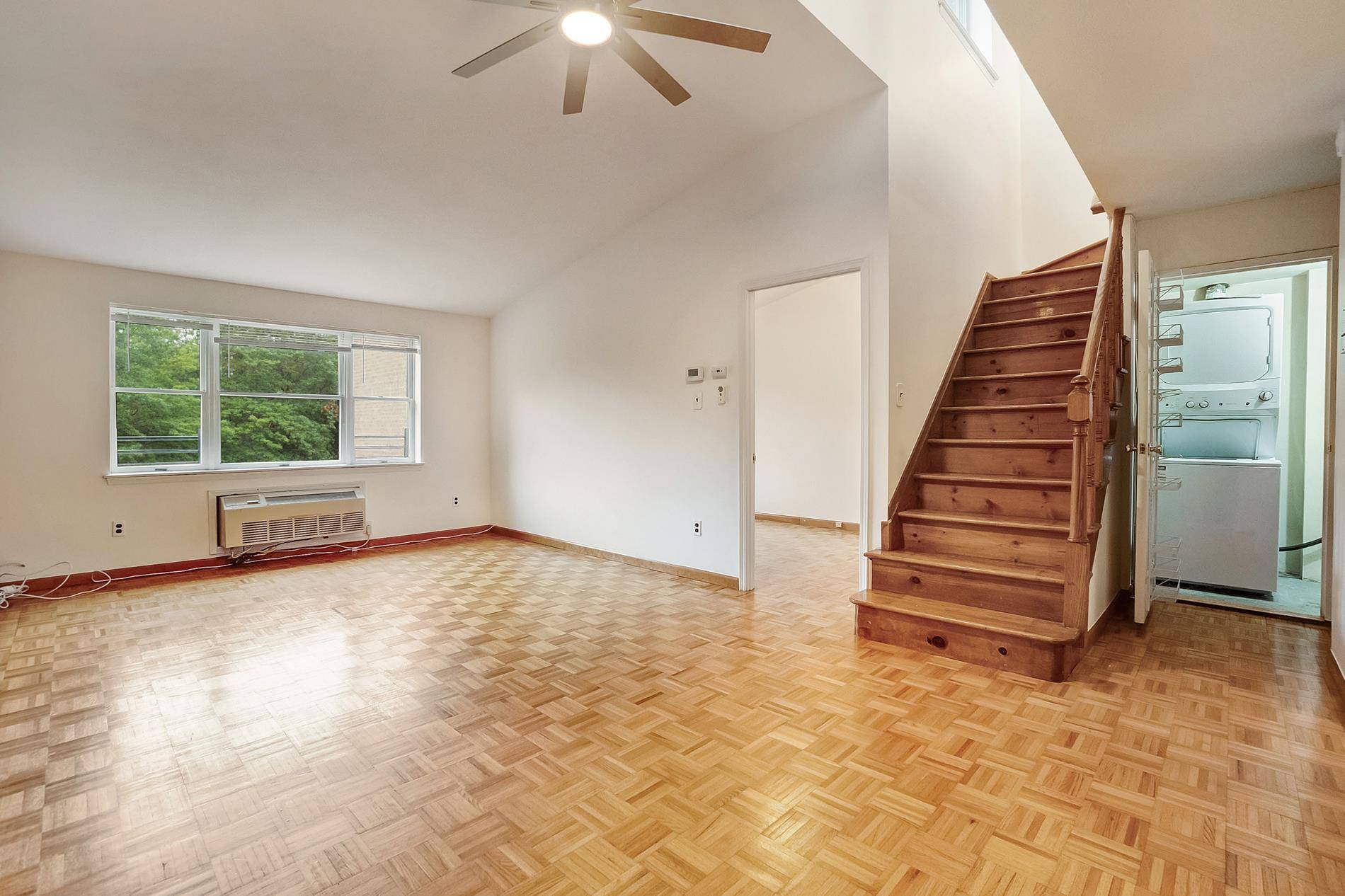 NO FEE for 2 year lease. Prospect Park is your backyard !