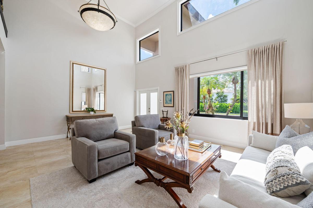 The 2-story ceiling height plus the extra windows adds so much natural sunlight