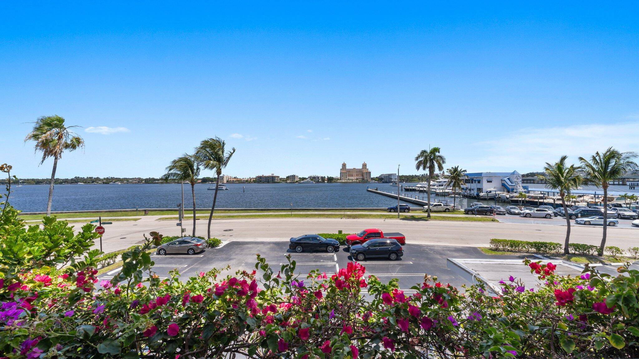 Located in the vibrant heart of downtown West Palm Beach on Flagler Avenue, this 2 Bed 2 Bath exquisite condo offers unparalleled views of the Intracoastal Waterway and the iconic ...