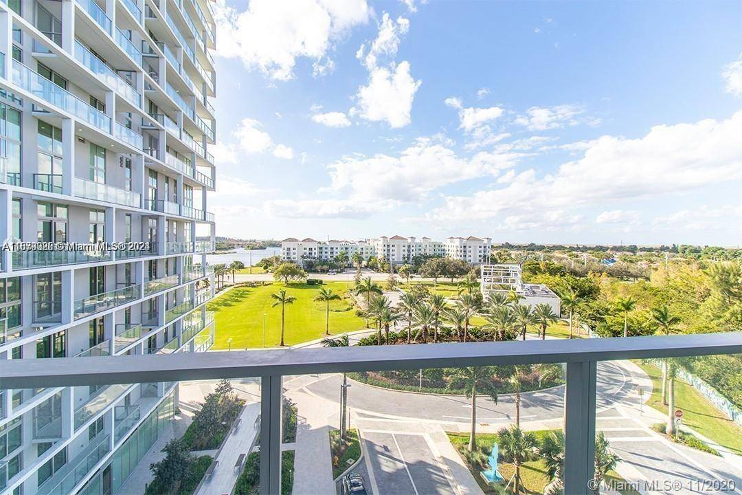 Amazing 1 Bed 1. 5 Baths Den Unit in exclusive Metropica One Tower.