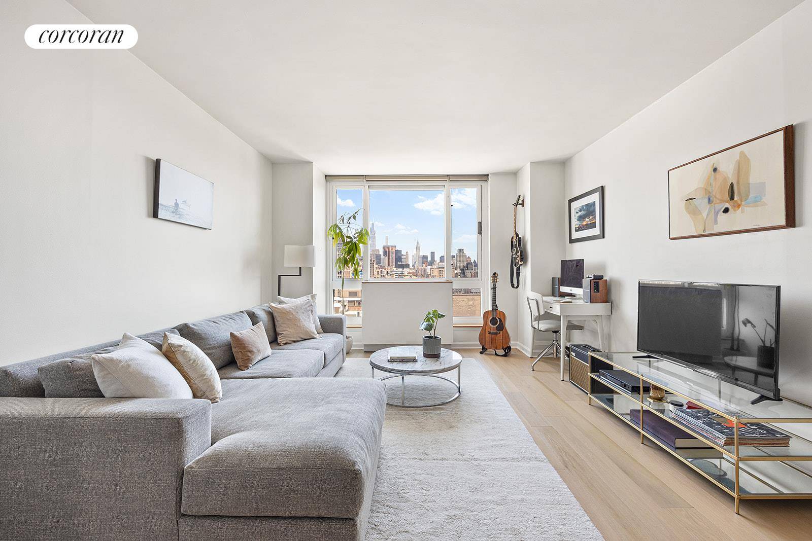 Welcome to 1 Irving Pl G20C Your One Bedroom condo in the heart of the city at the confluent of Gramercy Park and Union Square, with quintessential New York City ...