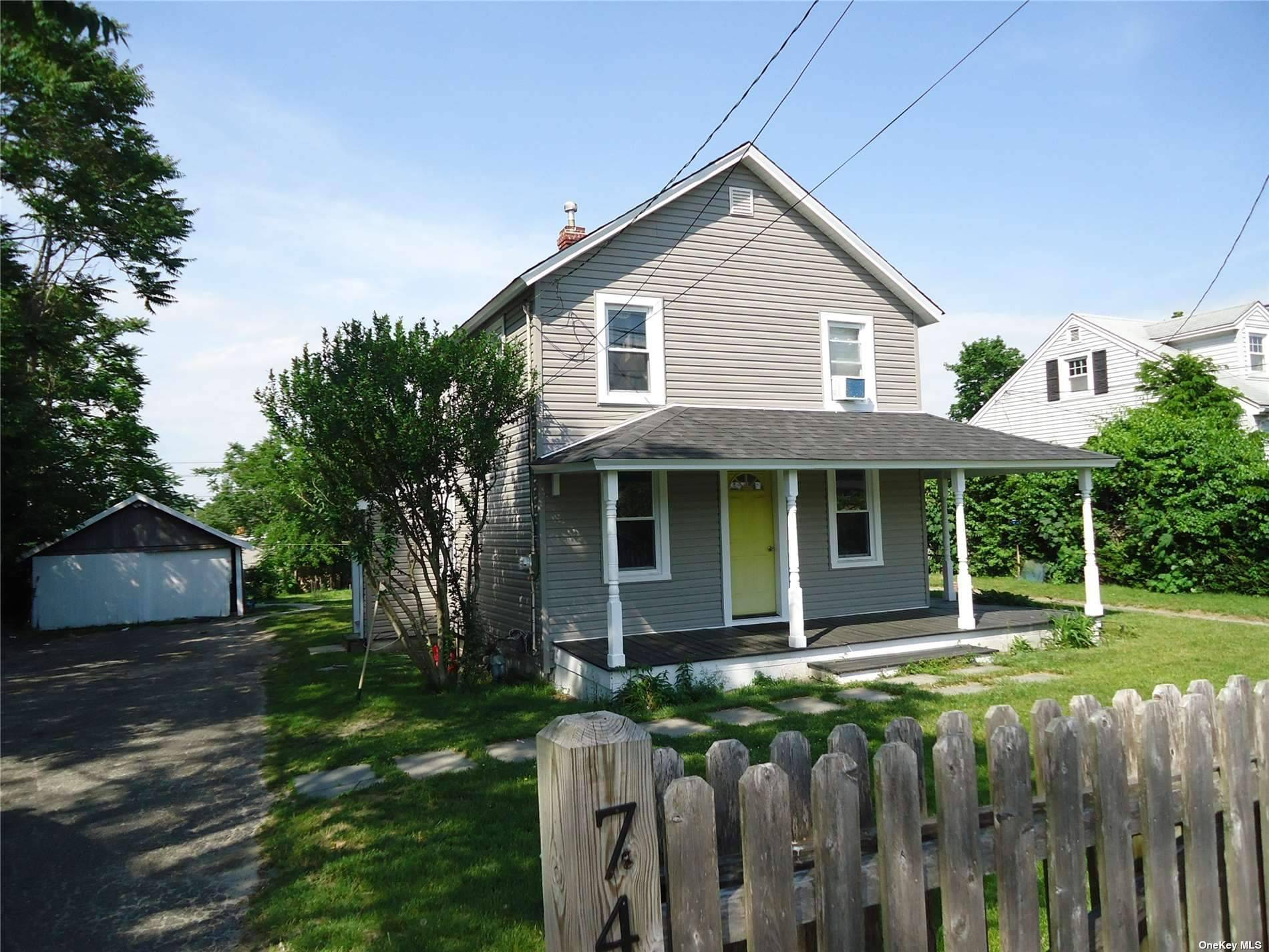 Well kept and updated home, three bedrooms primary bedroom with private bath updated baths, modern kitchen new siding and roof, close to all shopping and restaurants.