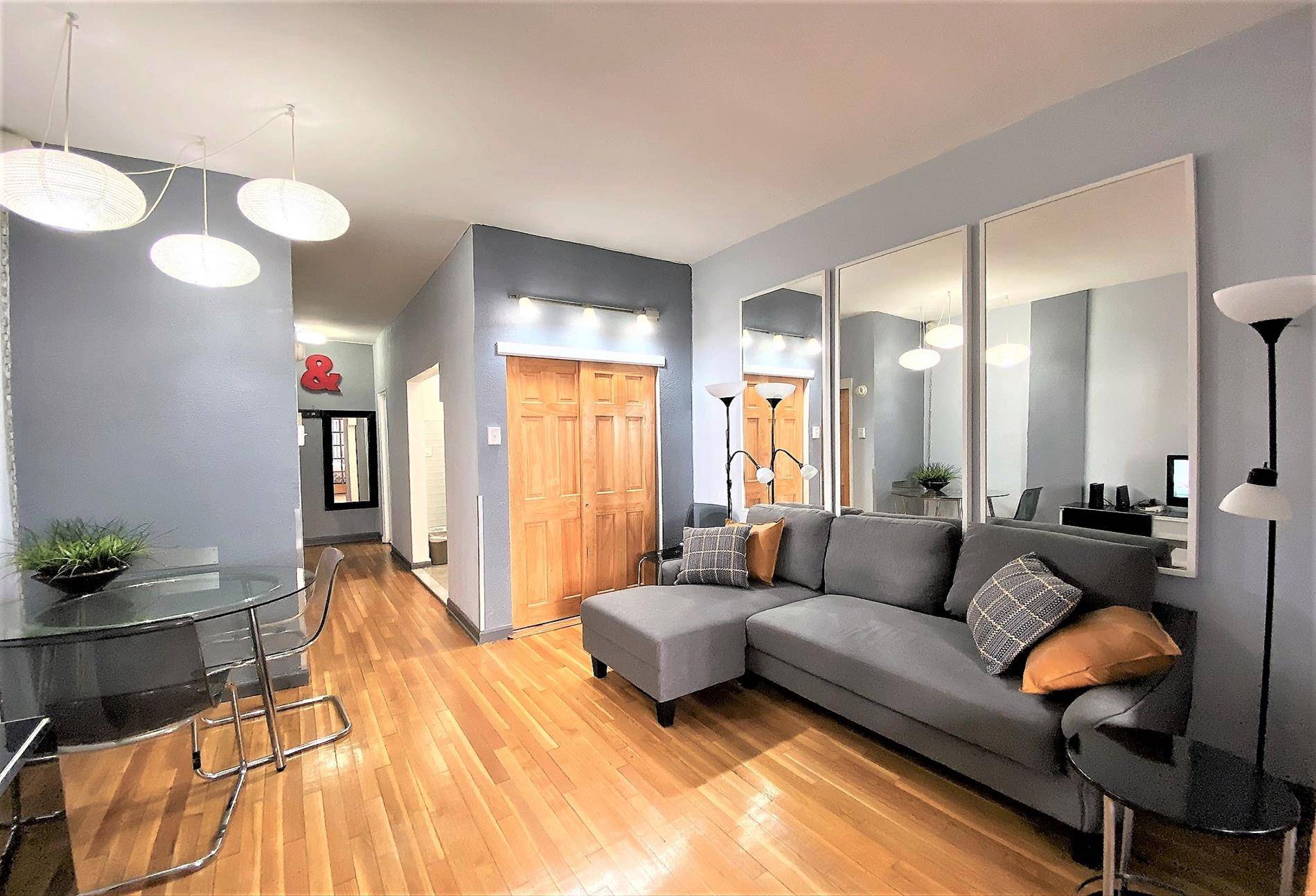 Beautiful FURNISHED Jr. 1 Bedroom, RENOVATED, Prime Midtown East location.