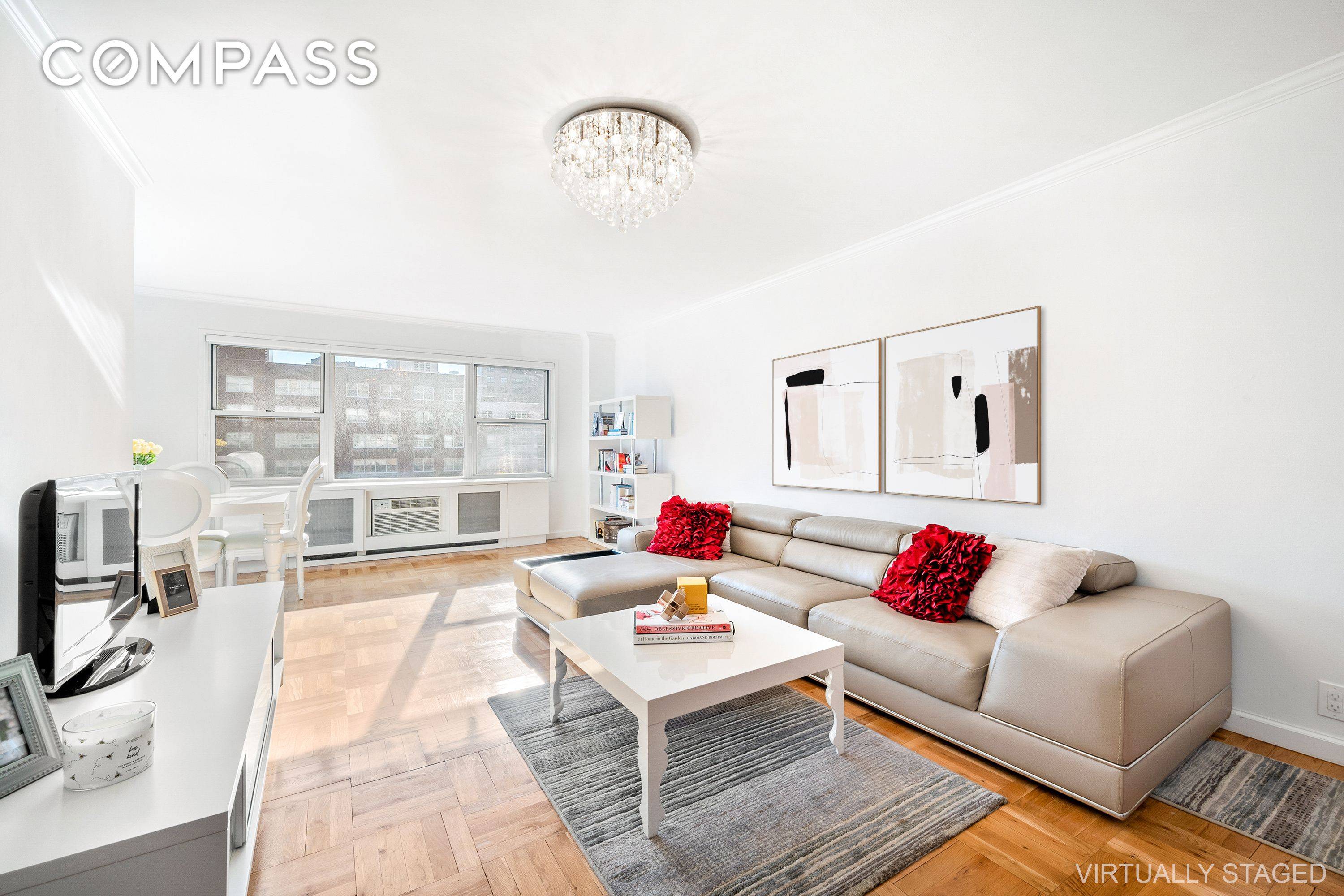 Located in the heart of the Upper East Side, 10F is a sun flooded, south facing, convertible two bedroom home.