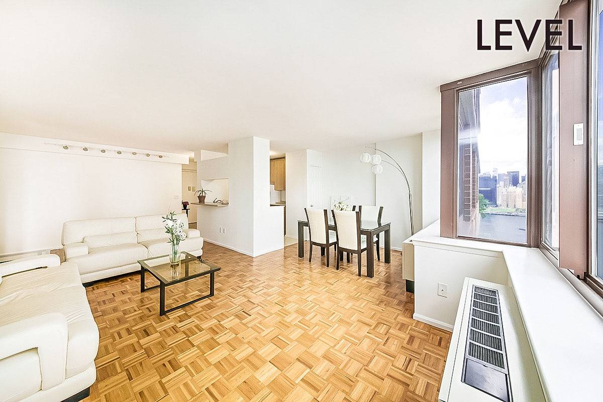CITYLIGHTS 31F OVERSIZED 1 BEDROOM NO BROKER FEE CYOF TOUR BY APPOINTMENT ONLY AVAILABLE 7 15 2022 Introducing an ultra high floor, dual exposure, oversized corner 1 bedroom unit located ...