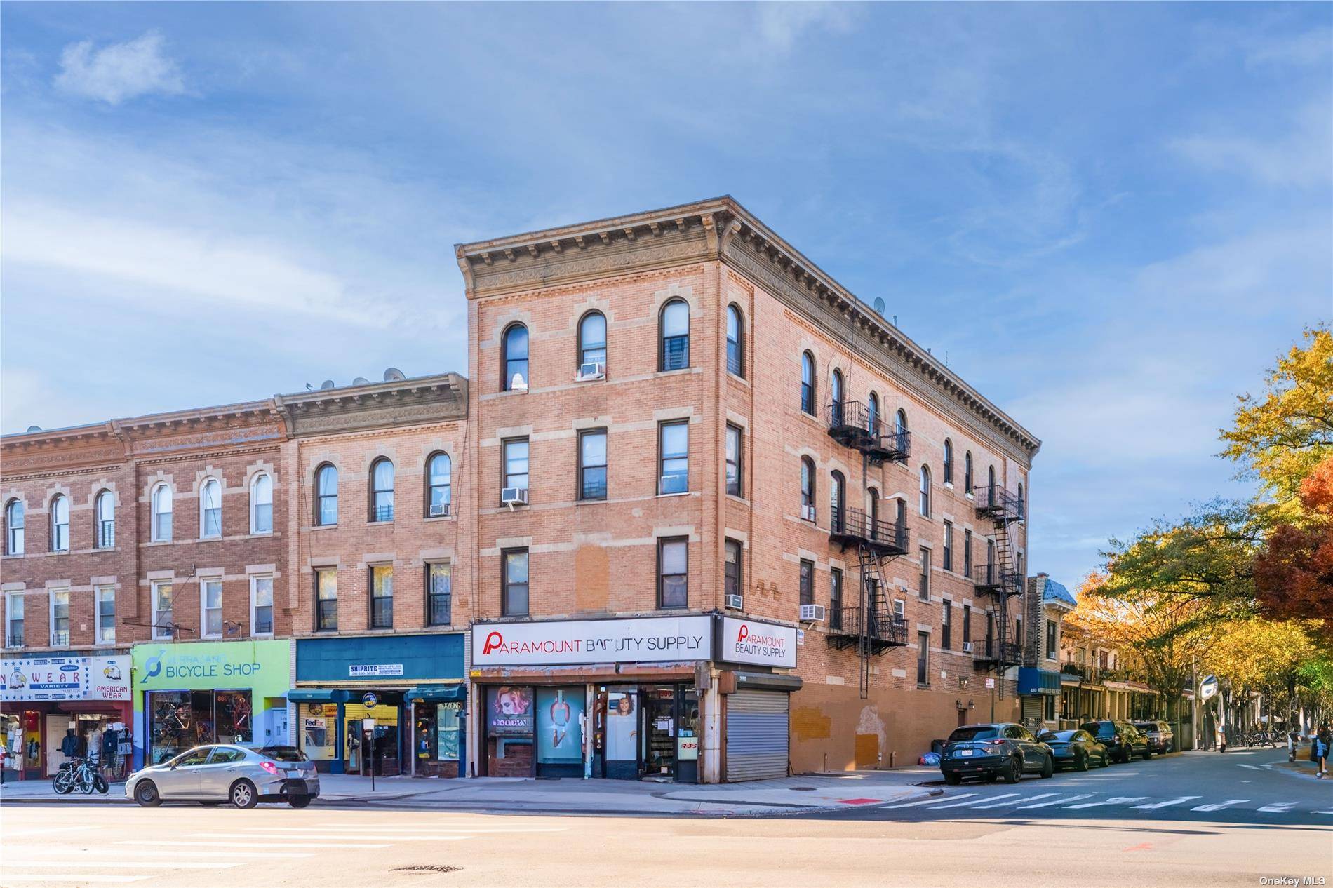 We are excited to present this mixed use building consisting of eight units for sale in the Bay Ridge neighborhood of Brooklyn.