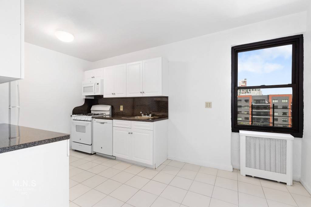 Beautiful 2 Bedroom. Renovated Windowed Fully Equipped Kitchen.