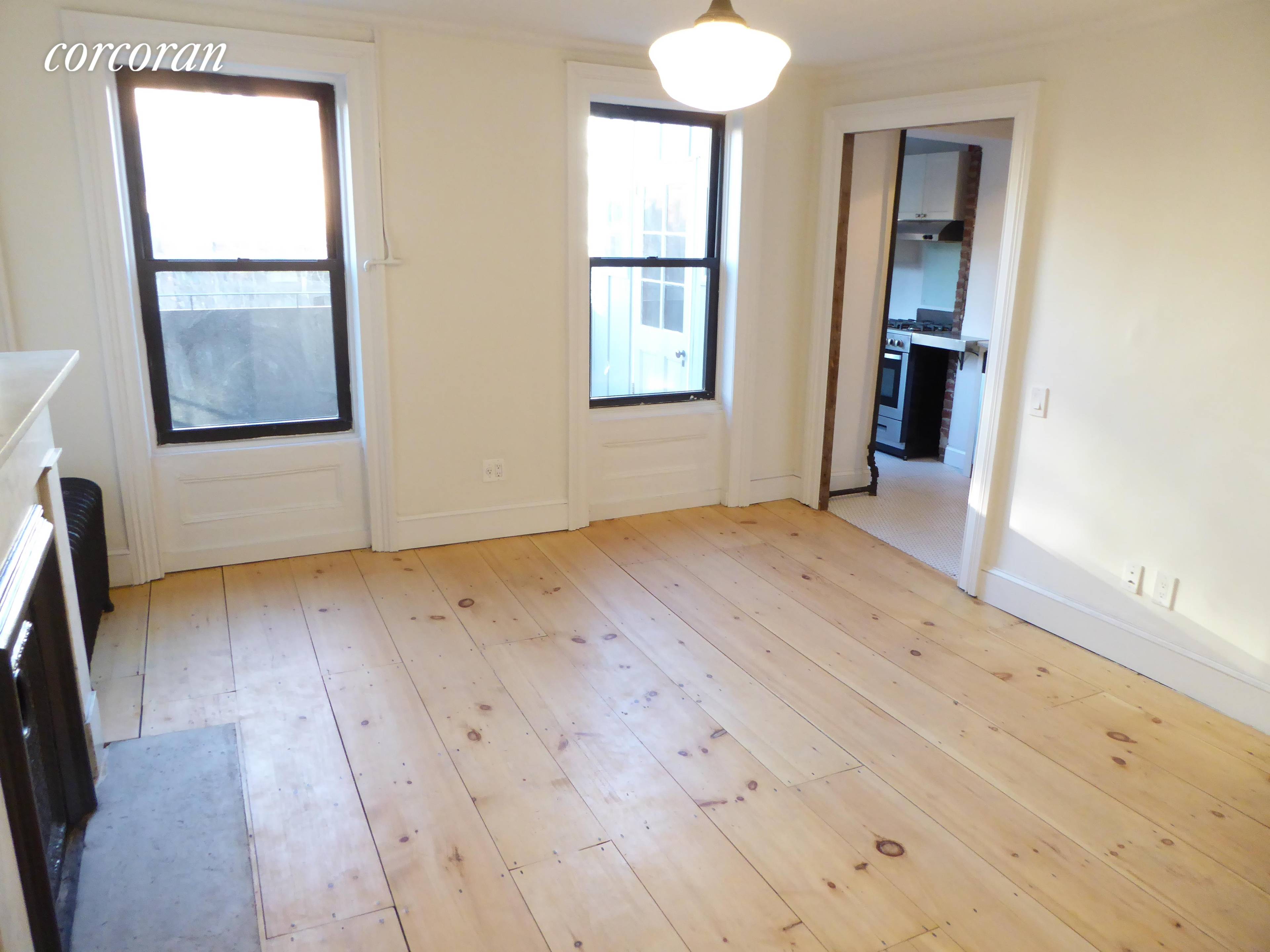 STUNNING 3. 5BR 1. 5BA DUPLEX WITH DW, W D, amp ; PVT OUTDOOR SPACE IN NORTH PARK SLOPE AVAILABLE AS A FURNISHED OR UNFURNISHED SUBLET A FLEXIBLE TERM 3 ...