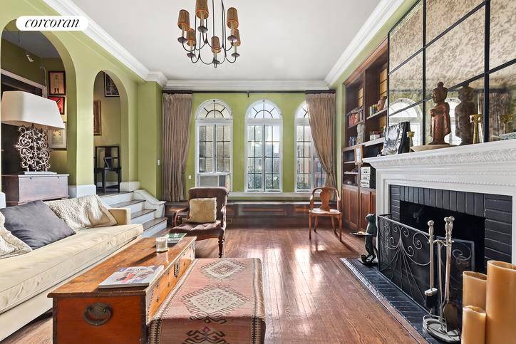 Discover breathtaking prewar grandeur in this spacious one bedroom, one and a half bathroom co op featuring exceptional architectural detail and a wood burning fireplace in one of Greenwich Village's ...