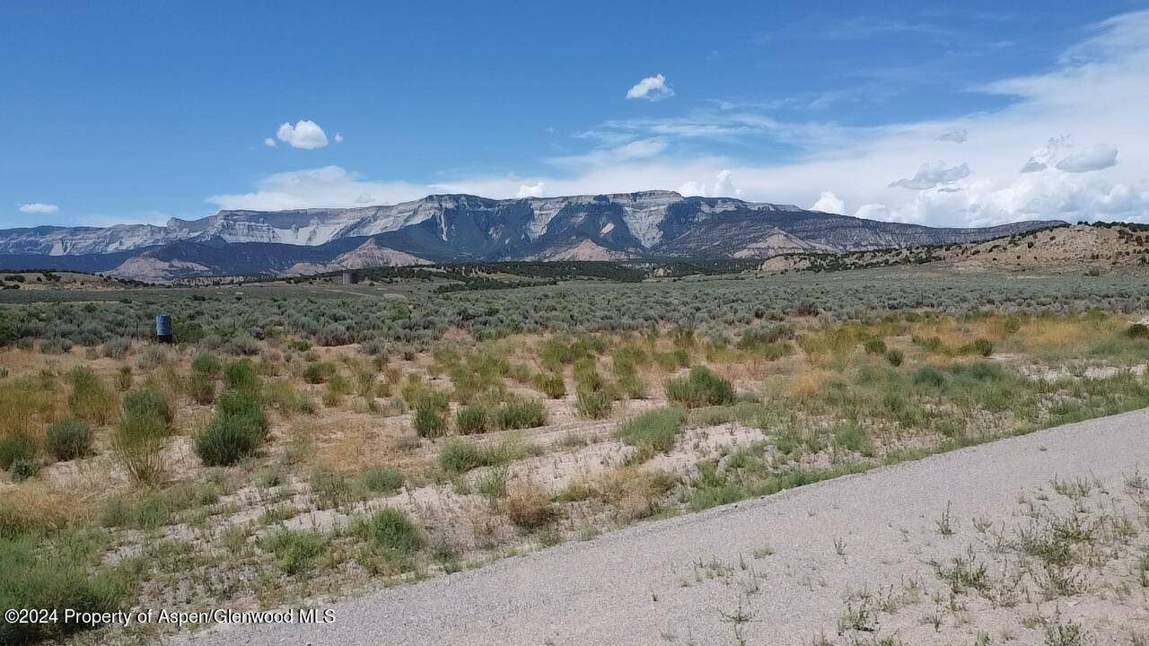 Lot 3 at Pioneer Mesa Estates offers over an acre of land and an easy building site.