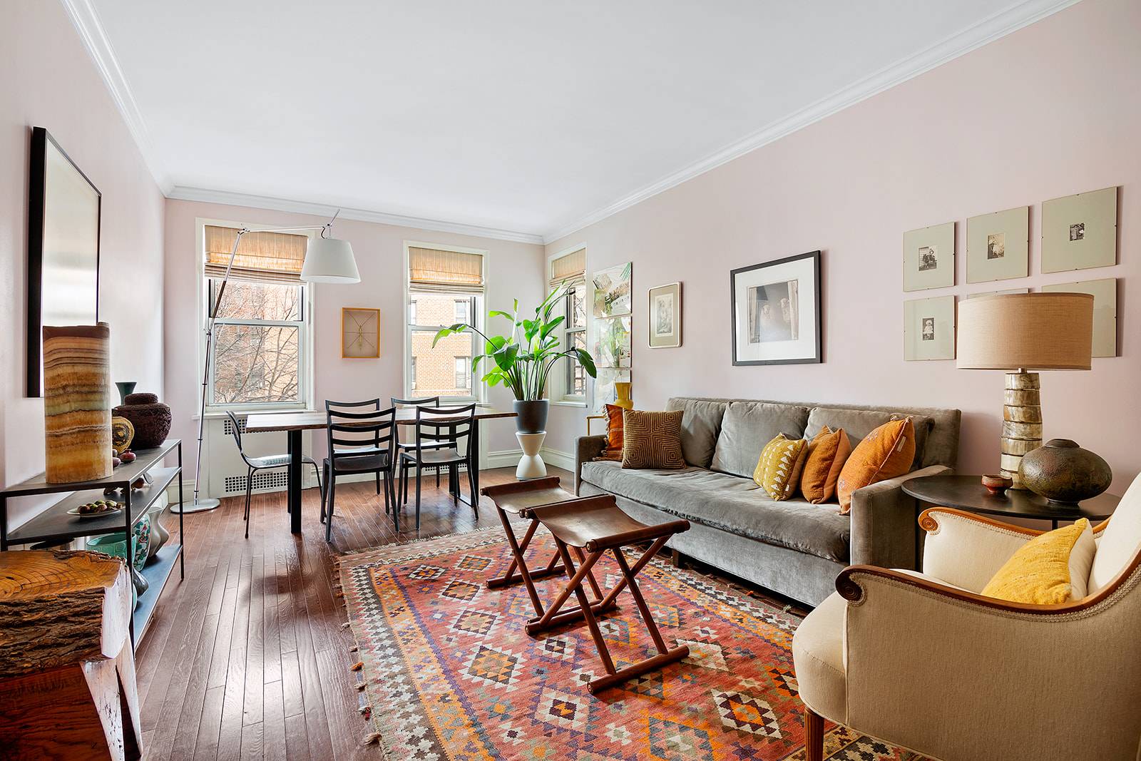 Spacious and serene, this fully renovated 1BR 1BA, in the pre war Washington Plaza complex, faces South and East bringing abundant sunlight to every room.