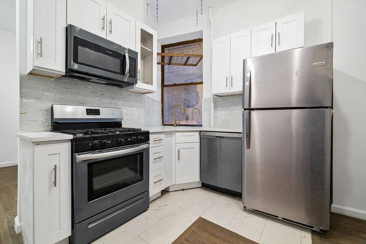 STUNNING, GUT RENOVATED 4 BEDROOM IN THE HEART OF THE WEST VILLAGE !