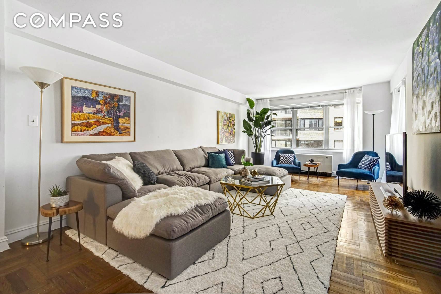 REDUCED TO SELL ! OFFERED AT 999, 000 Welcome to the gorgeous 2 bedroom 2 bath gem in Sutton Place South.
