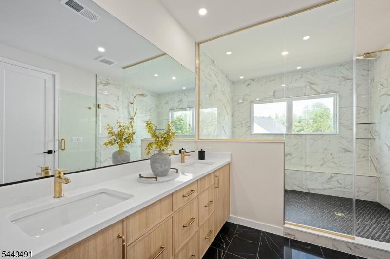 Model Primary Bath
