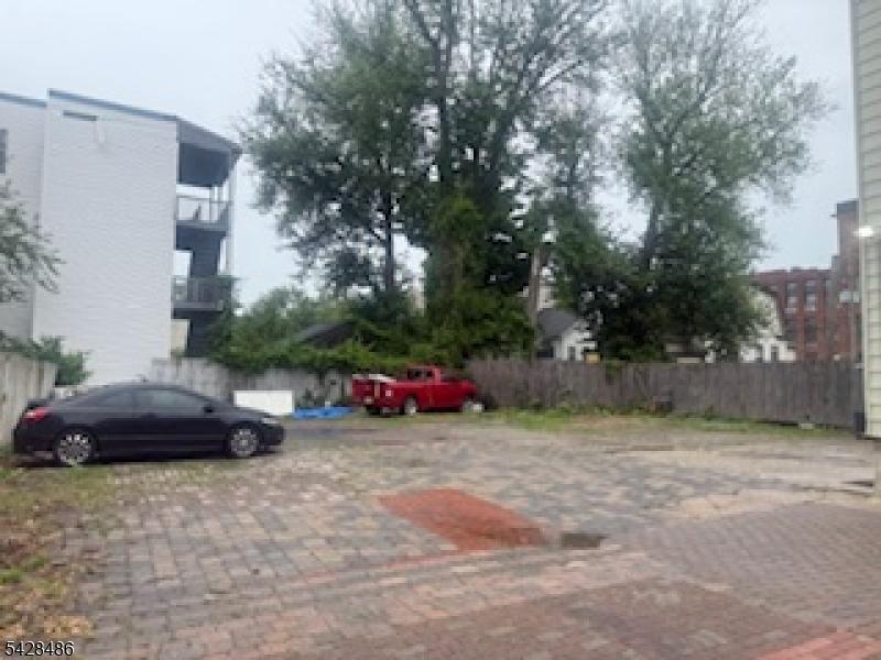 yard extra lot