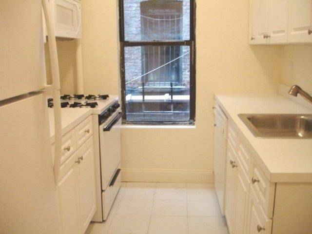 Beautiful bright 5 Room apartment with 2 Bedrooms and separate dining room.
