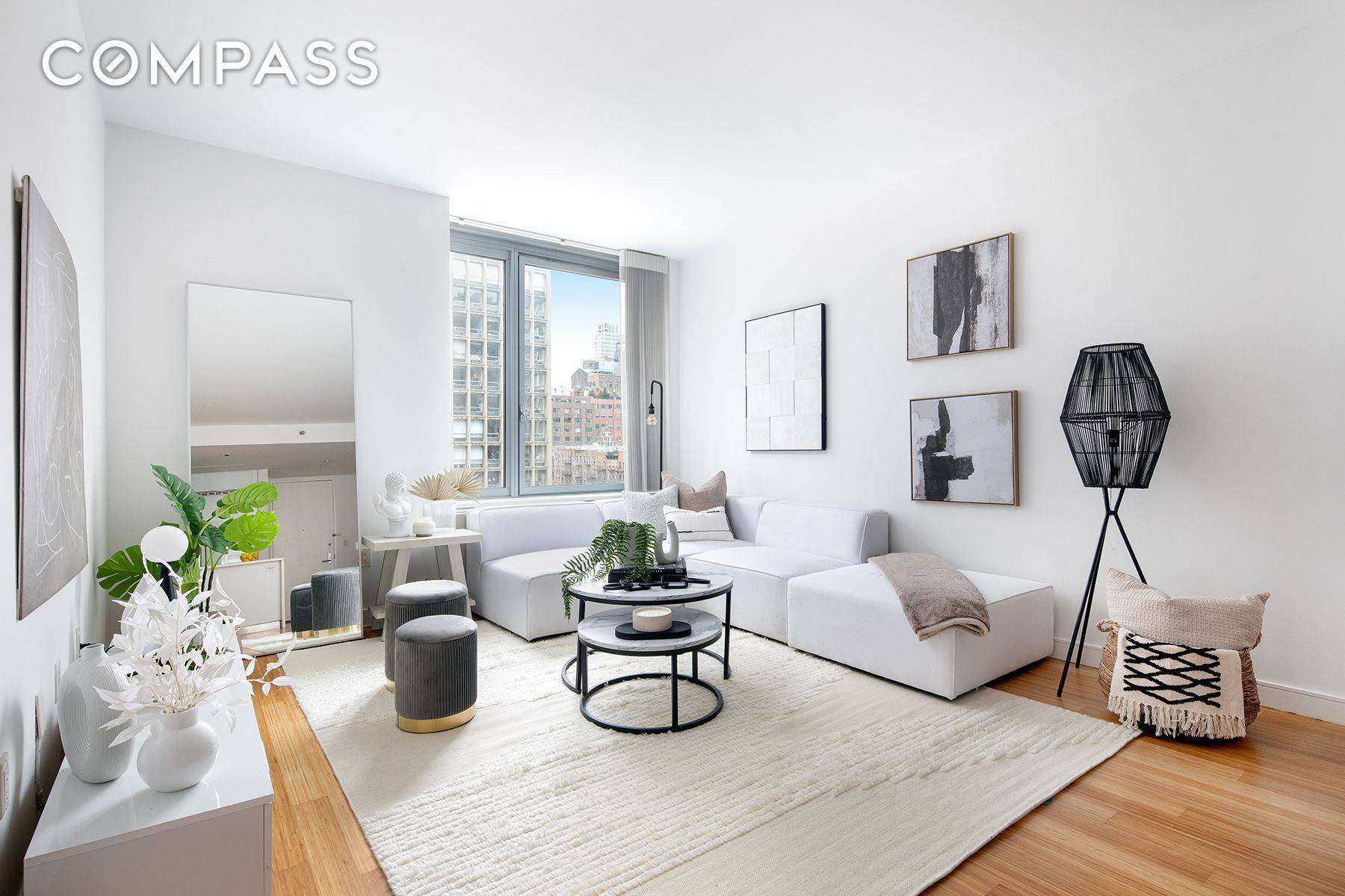 The Green Building is a boutique, luxury LEED certified condominium in the center of Kips Bay amp ; Murray Hill.