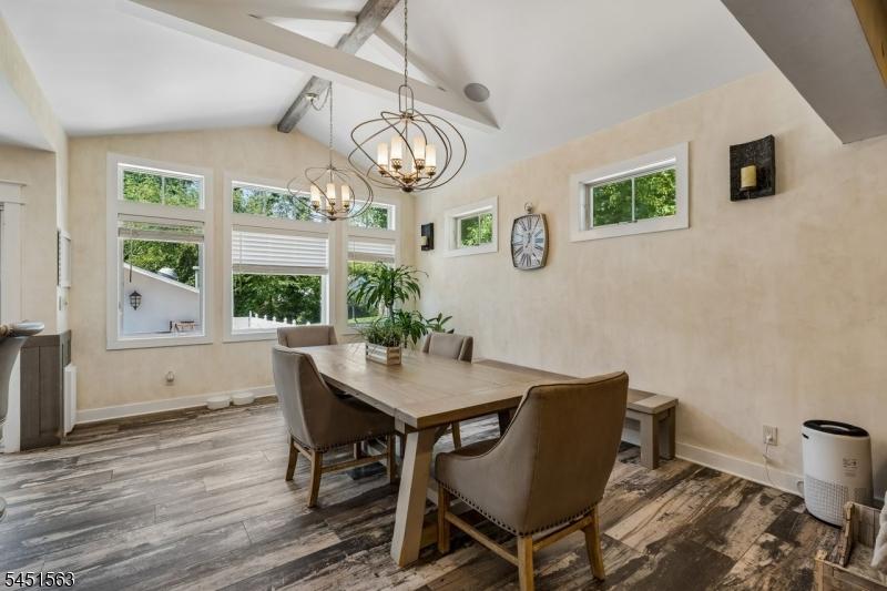 Family room / Eat in Kitchen