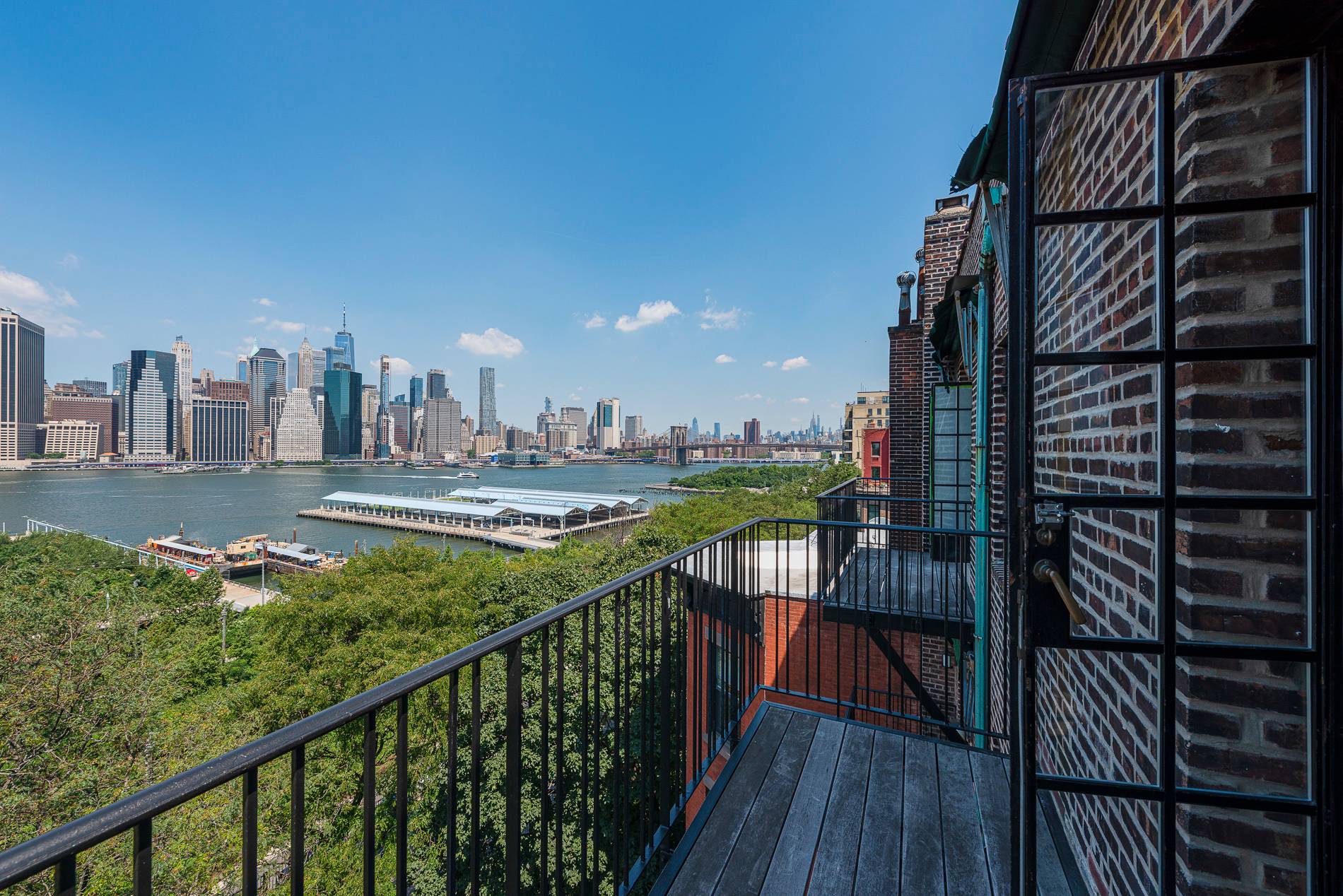 Wake up to your own private balcony with uninterrupted views of Manhattan, the Brooklyn Bridge Park, the Promenade, the iconic Brooklyn Bridge, the East River and the Statue of Liberty, ...