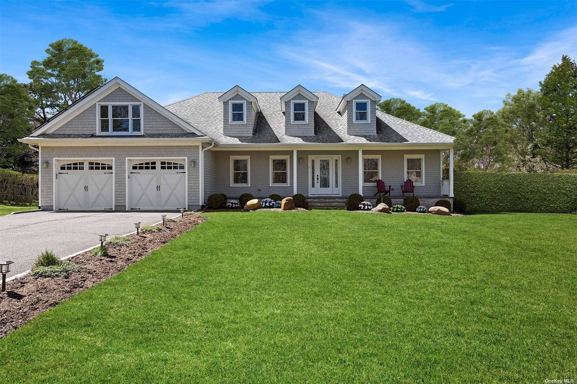 Nestled on. 89 acres in the heart of the Hamptons, this pristine home located on Quail Run in the desirable Ravenswood Community offers all amenities required by today's discerning Hampton's ...