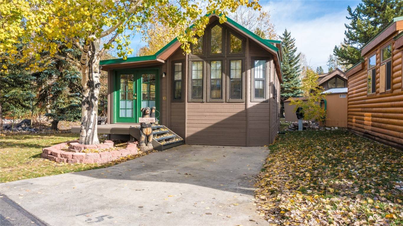 Welcome to your charming one bedroom, one bathroom chalet nestled on a spacious corner lot, one of the larger lots in the resort.
