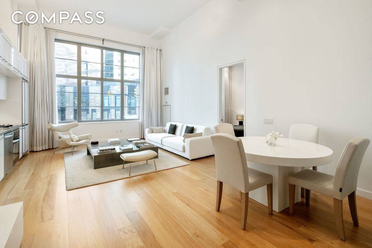 NO FEE LARGE stunning 1 bedroom convertible 2 bedroom loft, with 2 full bathrooms.