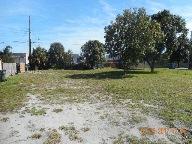 Price Reduction This desirable lot in the Heart of Broward is perfect for building your dream home.