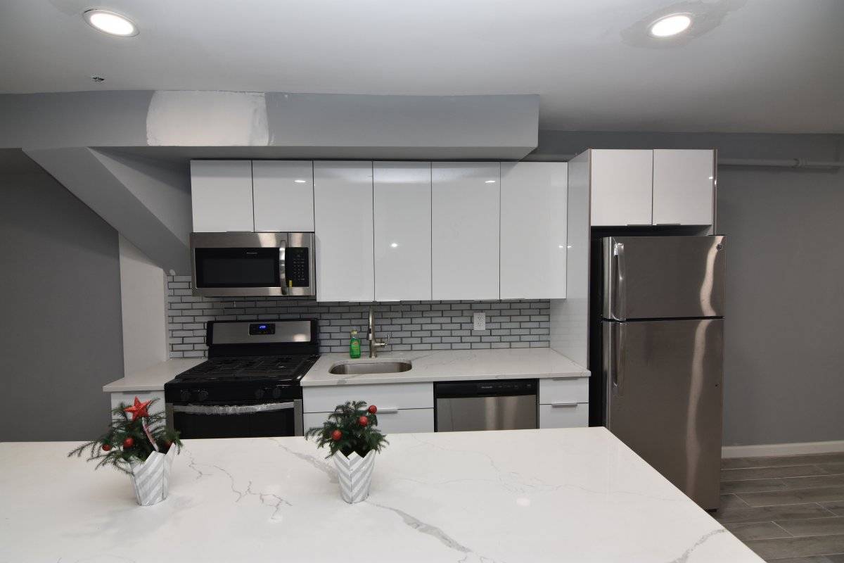 LOCATION 110th amp ; Lexington Ave TRAINS directly NEXT to 6 train 110th Station Call or Email to Schedule a Showing !