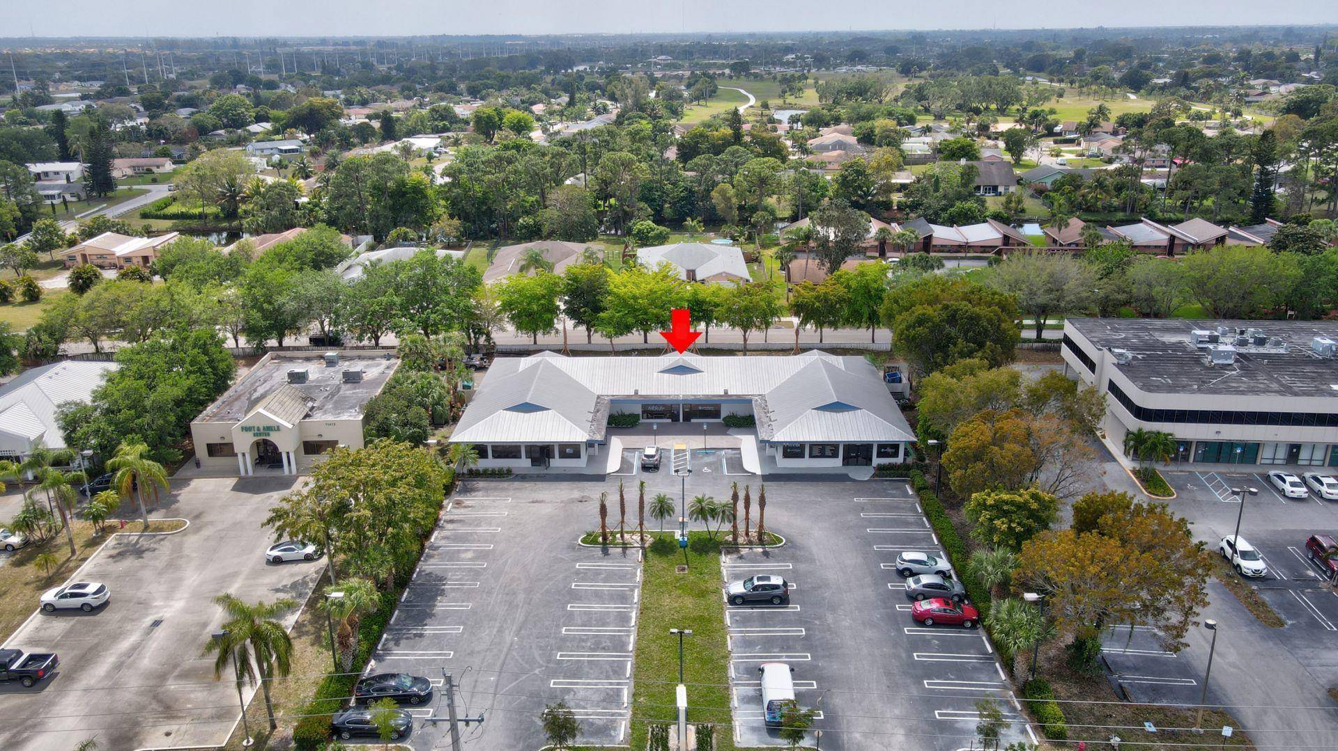 IMPRESSIVE EXPOSURE OF 44, 000 TRIPS DAY 2019 FDOT AADT ON OKEECHOBEE BLVD, WILLOWS PLAZA IS A GREAT OPPORTUNITY TO OWN 8, 747 SF RETAIL PROFESSIONAL CENTER.
