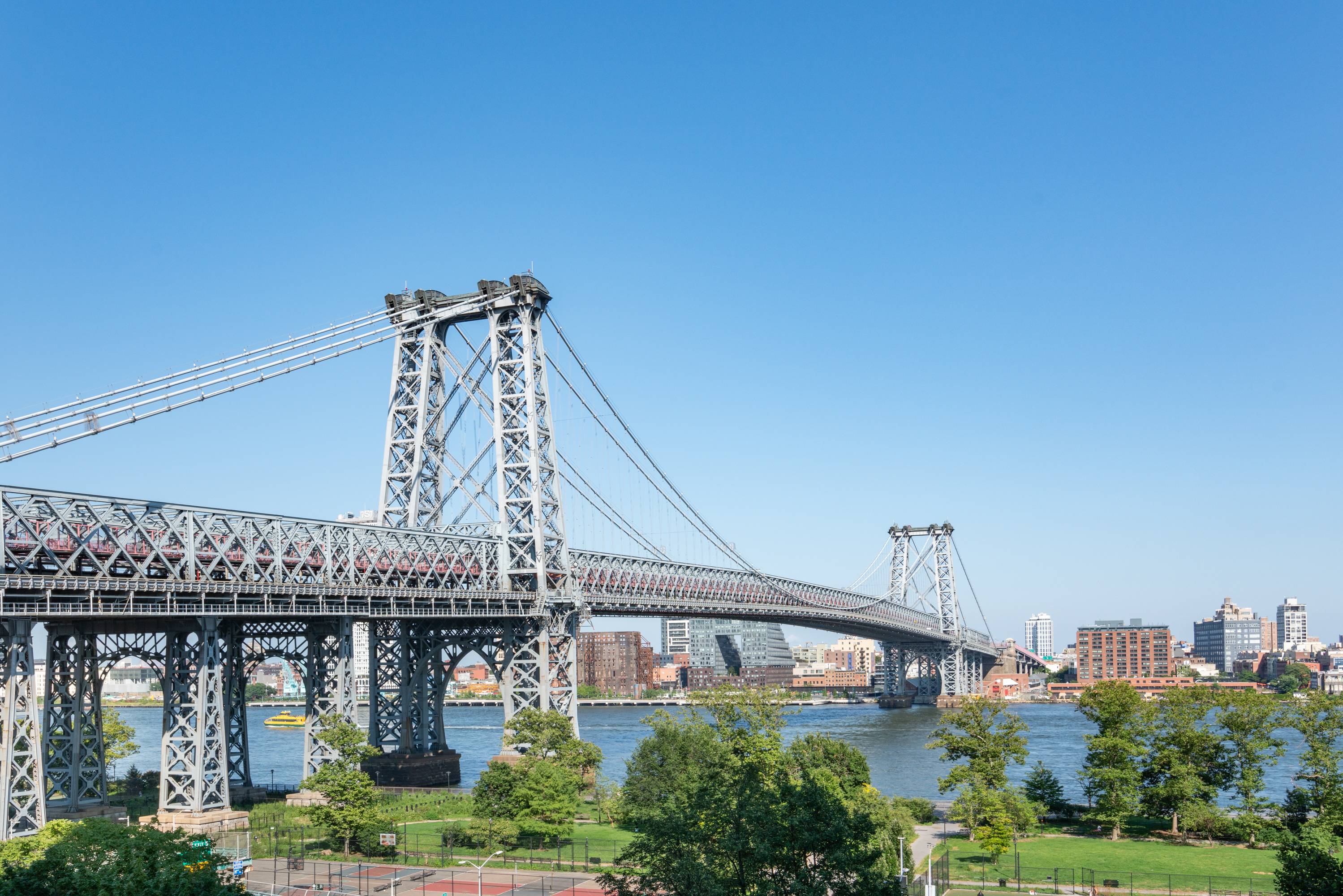 Move right in to this exquisitely renovated two Bedroom home with breathtaking views of East River, Williamsburg Bridge, Brooklyn and the Skyline.