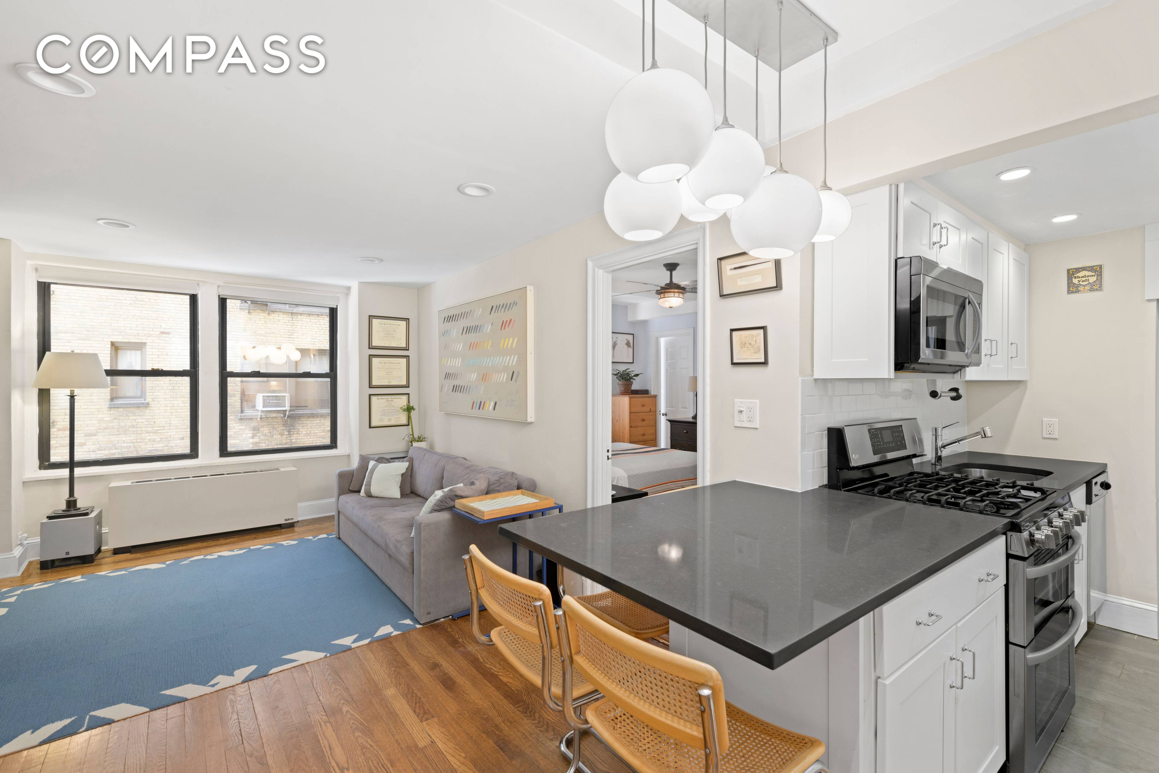Charming pre war one bedroom, one bathroom home is located in a well established, pre war co op in the heart of the Upper East Side.