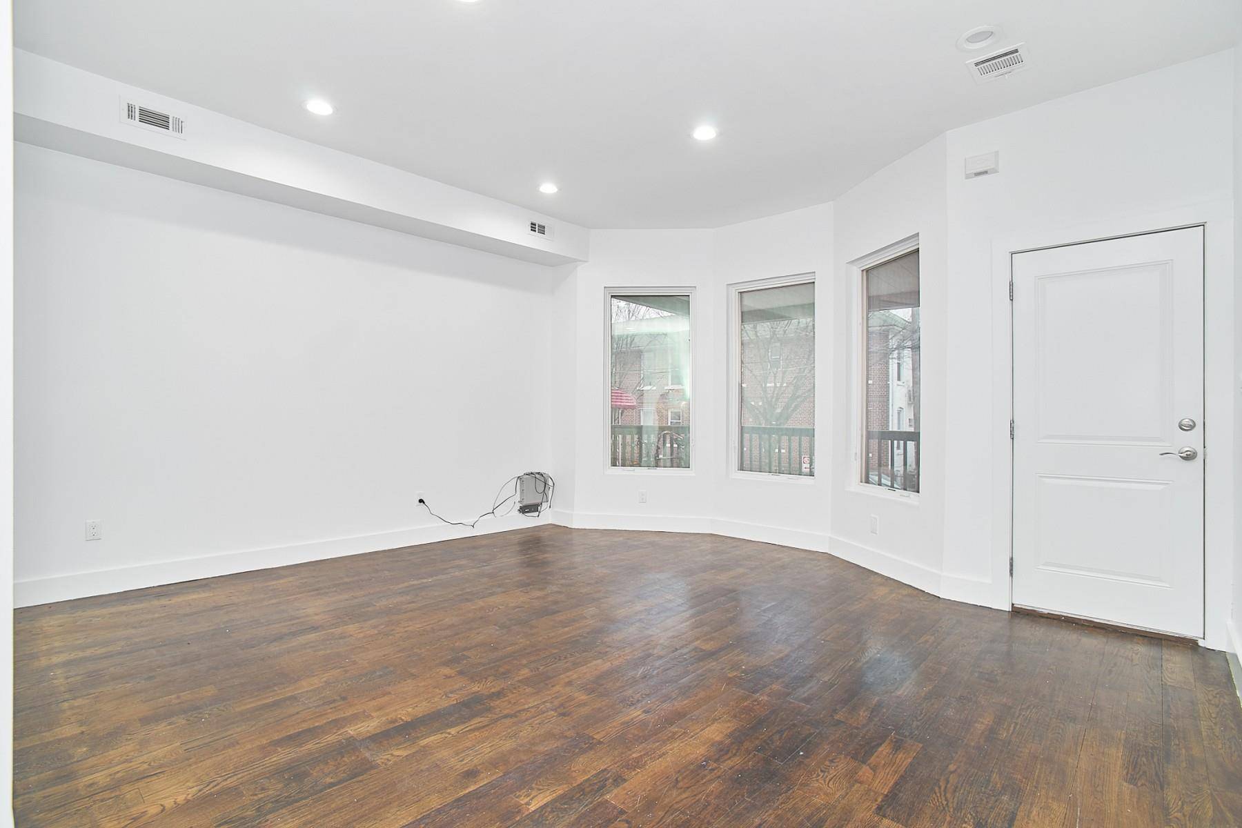 A Rare Find ! Beautiful, Newly Renovated Spacious 3 Bedroom 2 Bathroom Entire Third floor !