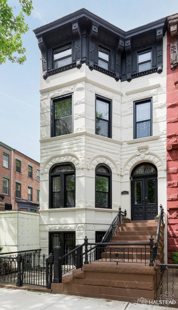 Impeccably renovated Brownstone located on one of the most desired Avenues Putnam Avenue, in Stuyvesant Heights, Brooklyn.