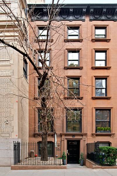 Set on a tranquil, townhouse block in the heart of Brooklyn Heights, 67 Remsen Street is a stunning, mint condition home.