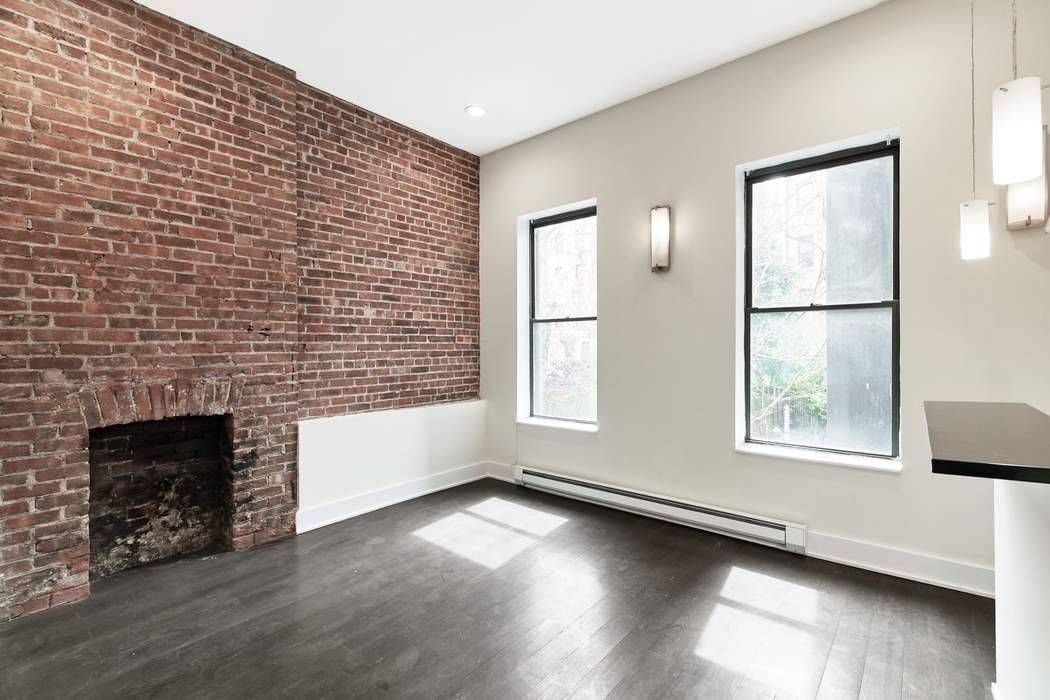 Beautifully renovated parlor unit in prime Hell's Kitchen.