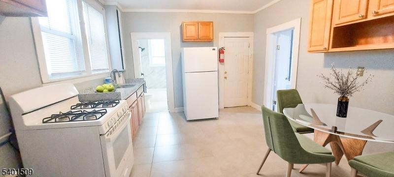 Apartment Kitchen V Staged