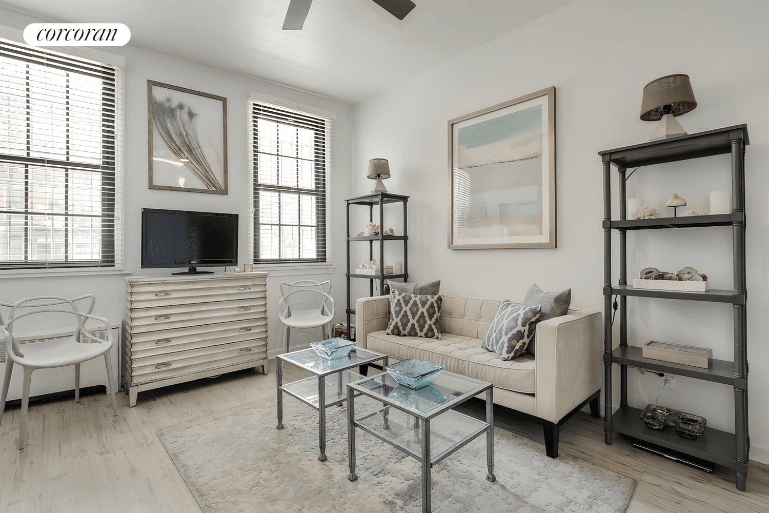 Located in the heart of the West Village, this beautiful ALCOVE studio boasts 3 over sized windows, high ceilings and excellent natural light.