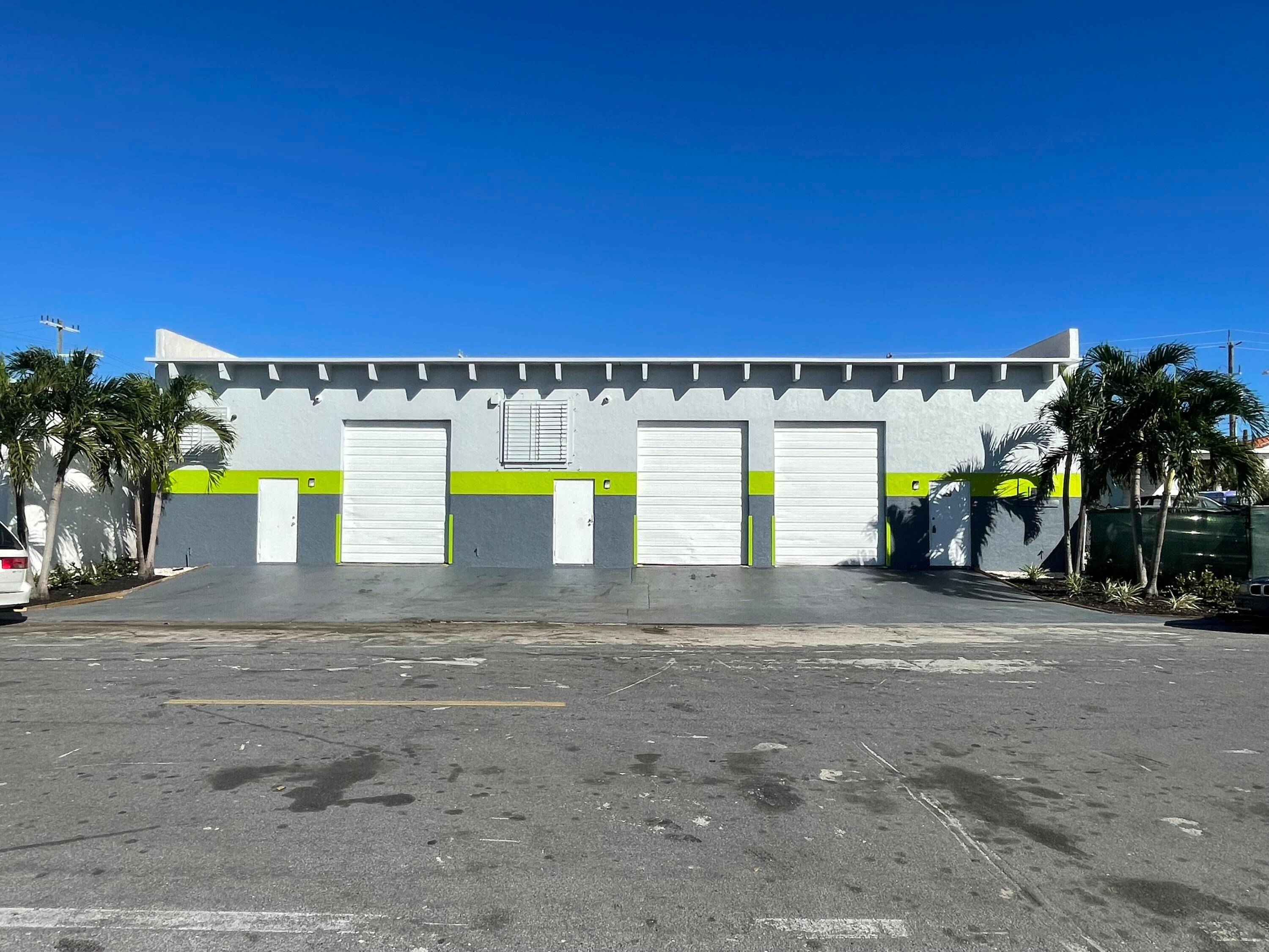Fully leased NNN Industrial Investment Opportunity !