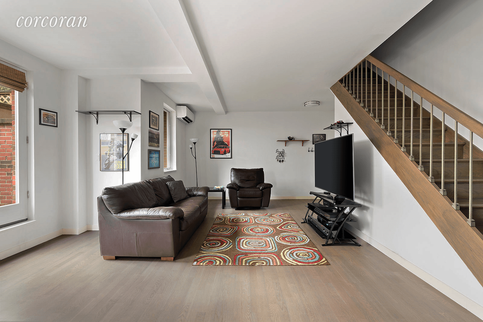 IN PERSON SHOWINGS AVAILABLE BY APPOINTMENTLike a house this 2 bedroom, 2 bathroom Park Slope duplex is modern and crisp, and at the same time, warm and inviting.